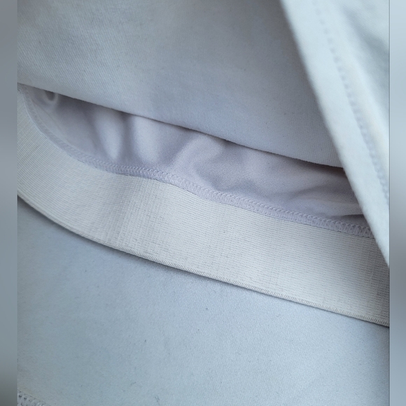 ALO Women's White Airbrush Real Bra Tank - Size S - Picture 6 of 6